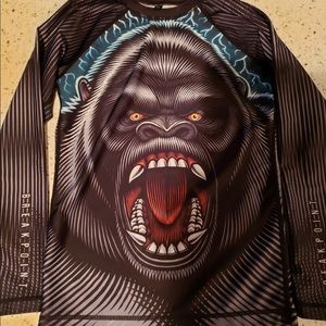 BREAKING POINT KIDS MEDIUM RASH GUARD